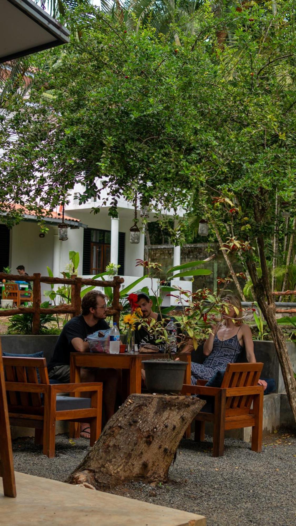 Surf N Spice - Hiriketiya Dickwella Exterior foto
